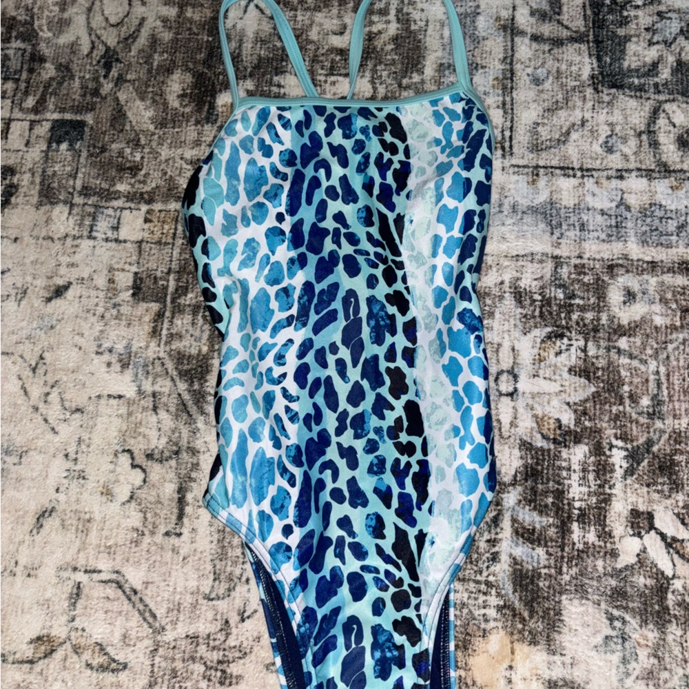 alex x gretchen walsh sporti suit